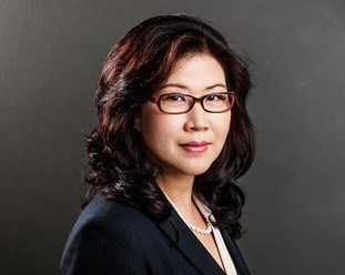 GLORIA HYUN BAHK  New York Life Senior Partner