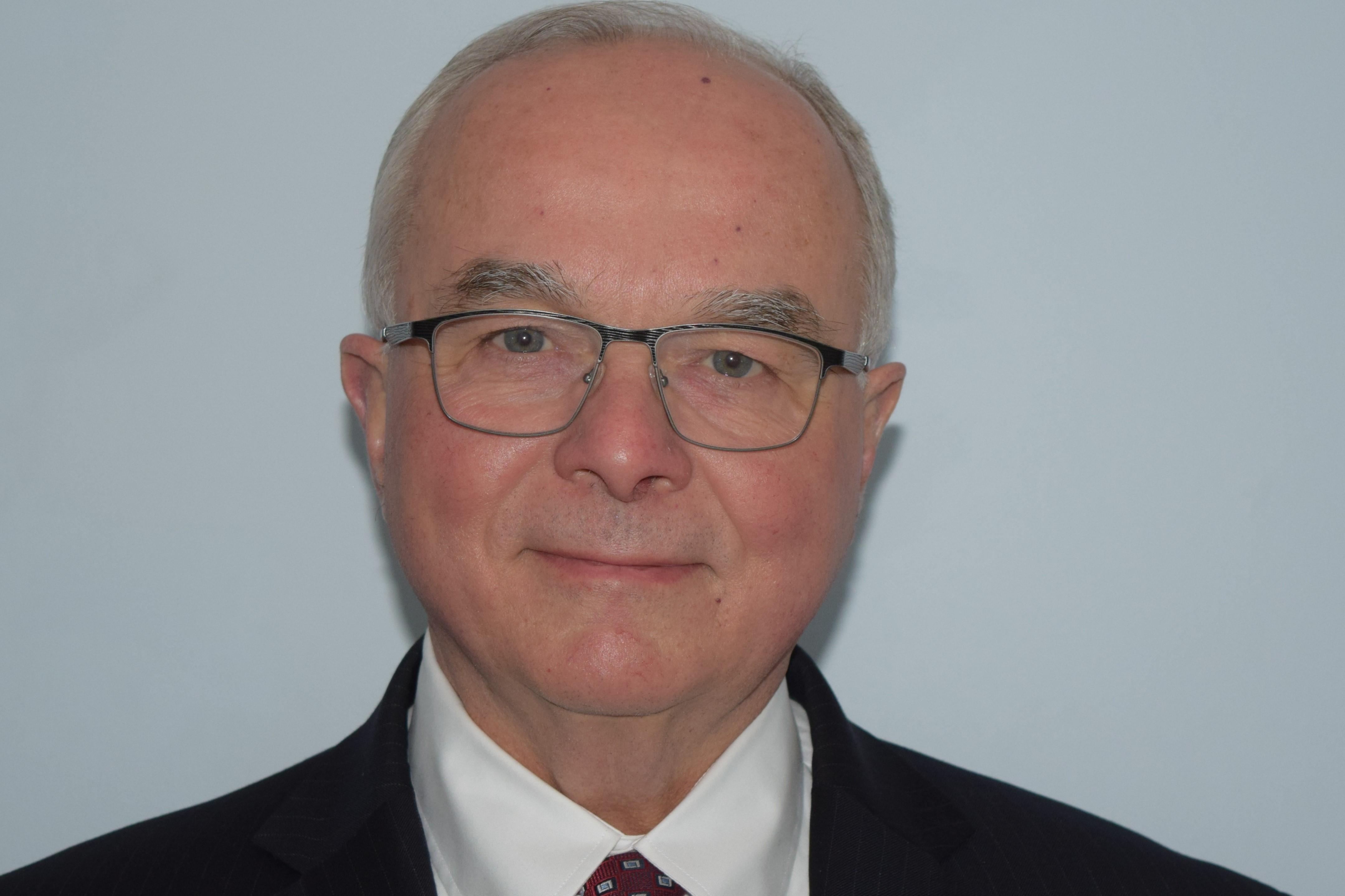 Registered Representative & Insurance Agent ROBERT MURPHY Registered Representative & Insurance Agent ROBERT MURPHY
