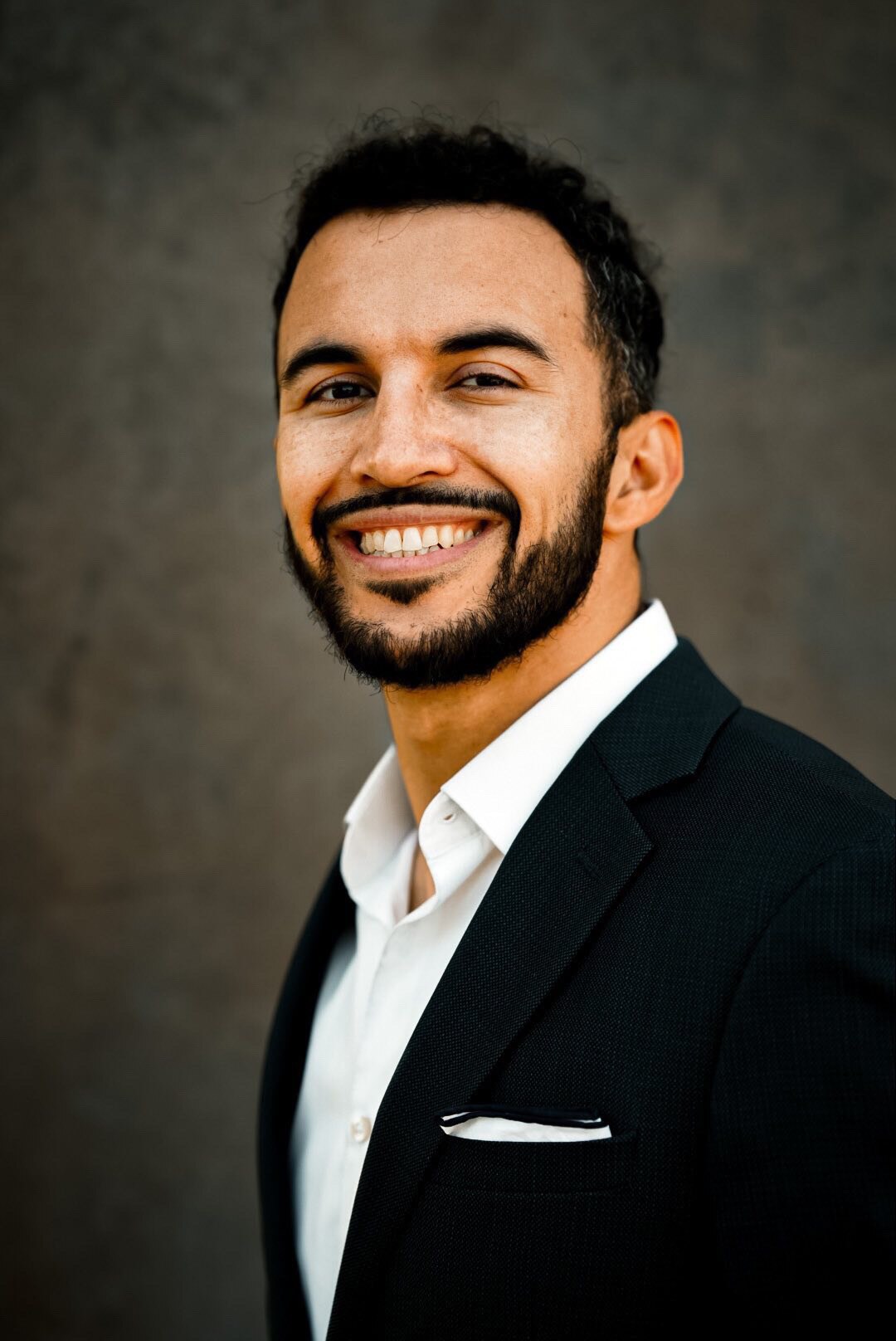 Registered Representative & Insurance Agent GRANT FOSTER WOODS serving